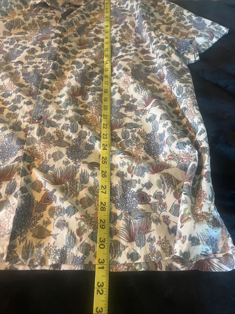 Tori Richard Aloha shirt in Cream, Blue and Brown tropical print - Picture 6 of 6